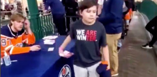 Video: Kid throws Connor McDavid jersey in water after not receiving autograph KId throws Connor McDavid jersey in water after not receiving autograph