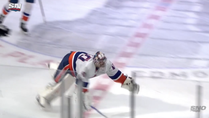 Semyon Varlamov Semyon Varlamov diving celebration