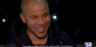 Jarome Iginla interviewed unknowingly by local Boston TV station during snowstorm Jarome Iginla interview by Boston tv station