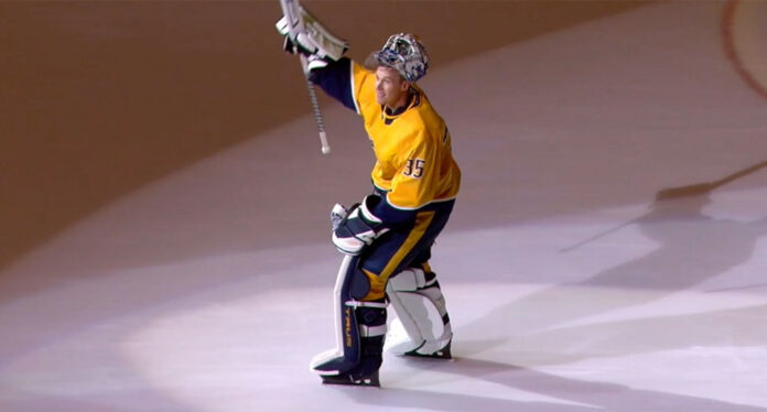 Pekka-Rinne-ovation Pekka Rinne does a victory lap