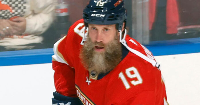 Joe-Thornton-old Florida Panthers' forward Joe Thornton is the second-oldest active NHL player