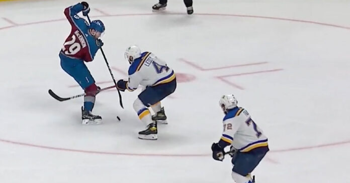Nathan-MacKinnon-goal-Blues Nathan MacKinnon scores hat trick goal vs Blues