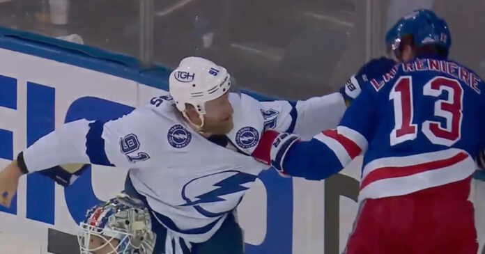 Steven-Stamkos-fight Steven Stamkos fight Alexis Lafreniere