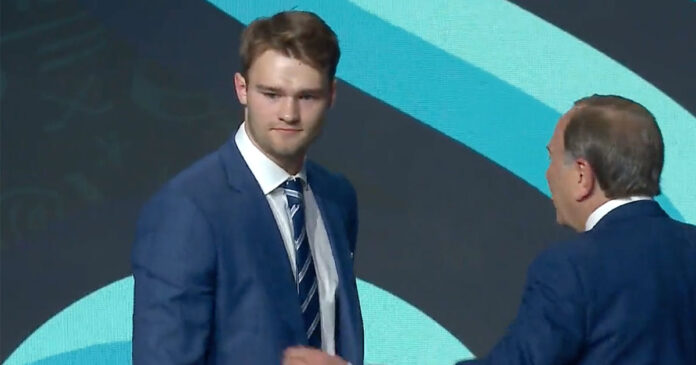 Shane-Wright-death-stare Shane Wright death stare at Montreal
