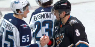 Winnipeg Jets pay respect to Alex Ovechkin after historic goal Mark Scheifele shakes Alex Ovechkin hand