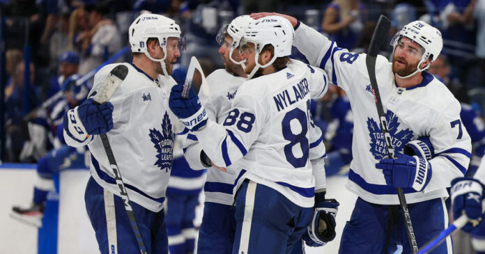 Maple-Leafs-win-playoff-series Toronto Maple Leafs win first playoff series since 2004