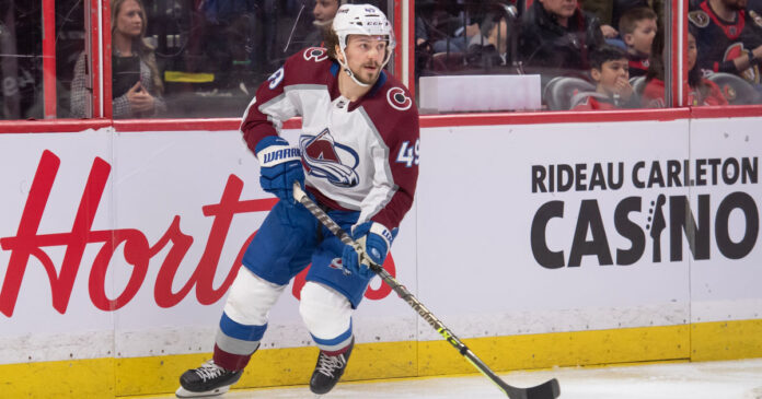 Samuel-Girard Colorado Avalanche defenseman Samuel Girard houses family evacuated from Quebec wildfires