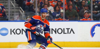 Oilers’ Darnell Nurse Gets Ejected For Nasty Cross-Check on Quinton Byfield Edmonton Oilers Defenceman Darnell Nurse (25) pivots in the second period of the Edmonton Oilers game versus the Dallas Stars on March 26, 2025 at Rogers Place in Edmonton, AB
