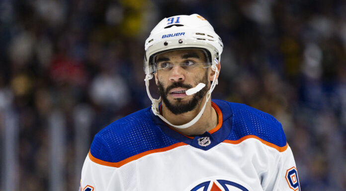 Evander Kane Called Out: ‘You Can’t Handle Pure Narcissism’ Evander Kane Kurtis Gabriel comments San Jose Sharks locker room free agent