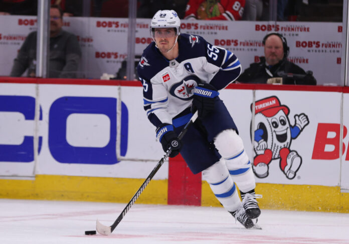 egv250412041_wpg_vs_chi(1) Jets Receive Tough Mark Scheifele Injury Update Ahead of Crucial Game 6 vs Blues