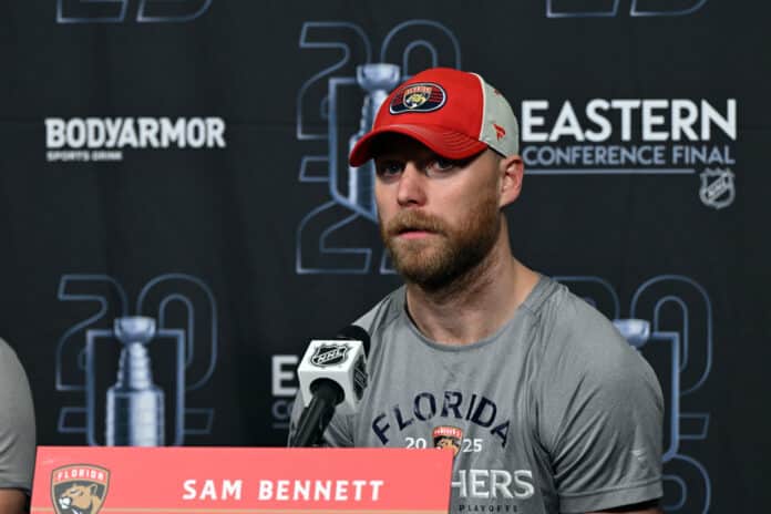 NHL: MAY 20 Stanley Cup Playoffs Eastern Conference Final Panthers at Hurricanes