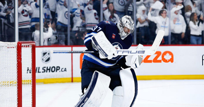 Connor-Hellebuyck-wins-Hart-and-Vezina