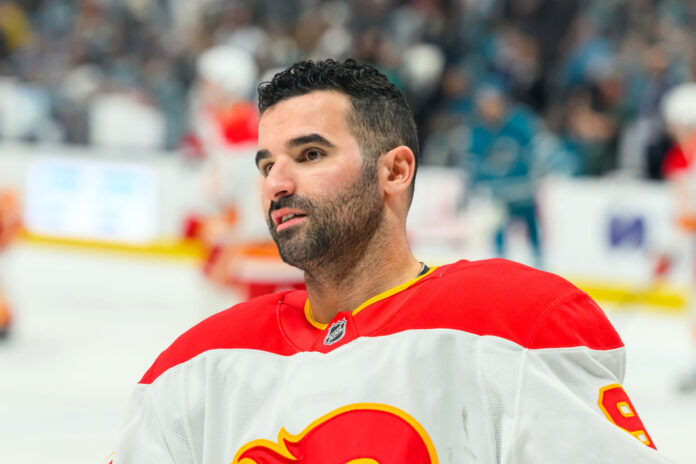 NHL: DEC 28 Flames at Sharks