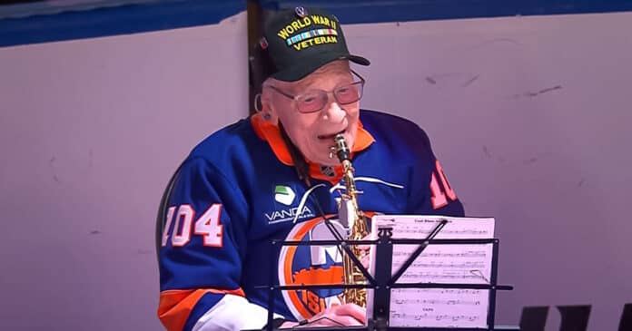 104-Year-Old WWII Vet Dominick Critelli World War 2 veteran Dominick Critelli performs national anthem before Islanders-Rangers