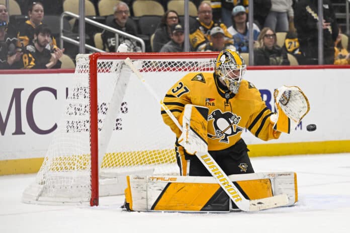 NHL: APR 05 Panthers at Penguins Arturs Silovs Pittsburgh Penguins goaltender glove save PPG Paints Arena 2026