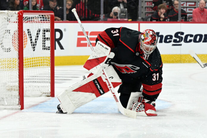 NHL: APR 18 Stanley Cup Playoffs First Round Senators at Hurricanes Frederik Andersen makes a glove save during Game 1 of the Eastern Conference First Round.