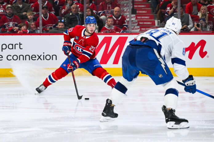 slafkovsky-canadiens-game-3-vs-cernak Juraj Slafkovsky Montreal Canadiens vs Tampa Bay Lightning Game 3 puck possession
