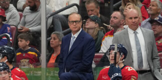 Paul Maurice Record: 44 Wins From NHL’s 1,000 Club Florida Panthers head coach Paul Maurice behind the bench during his 2,000th NHL game at Amerant Bank Arena