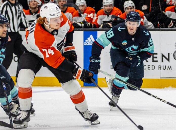 Owen Tippett Flyers vs Kraken December 2023 Philadelphia Flyers forward Owen Tippett passes the puck during a game against the Seattle Kraken at Climate Pledge Arena