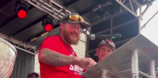 Deslauriers Signs Two-Year Deal at Hurricanes Cup Parade Nicolas Deslauriers signs his two-year Hurricanes contract on stage at the Stanley Cup parade