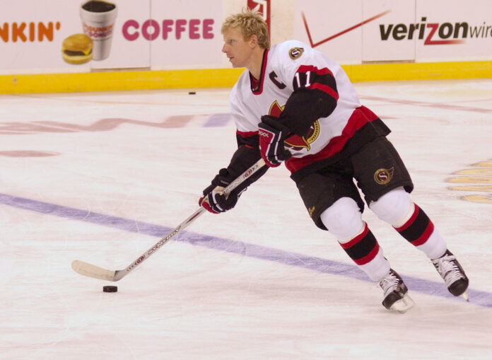 daniel-alfredsson-maple-leafs-coach Daniel Alfredsson Ottawa Senators captain joins Maple Leafs coaching staff as associate coach