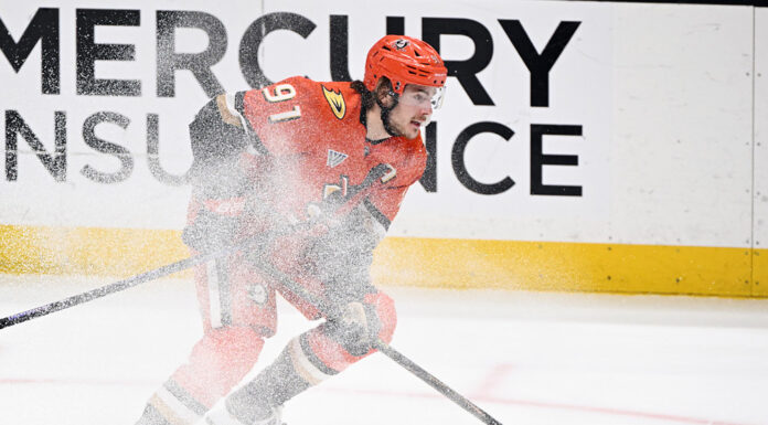 Leo Carlsson Offer Sheet: ‘Players Are Thanking Me’ Anaheim Ducks center Leo Carlsson with the puck, subject of a Flyers offer sheet