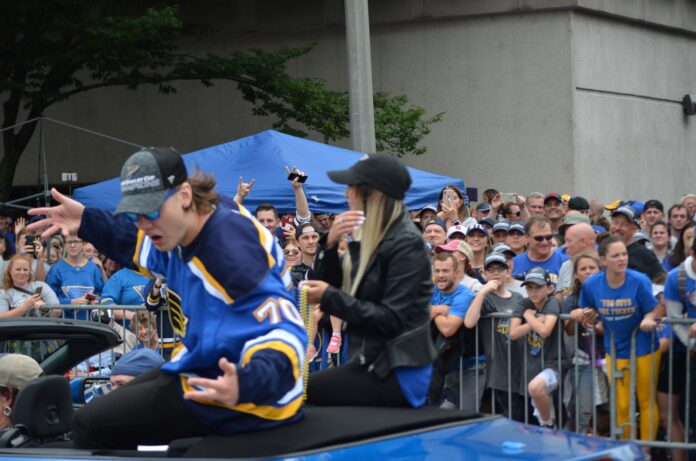 Oskar Sundqvist Blues signing 2026 Oskar Sundqvist St. Louis Blues 2019 Stanley Cup parade one-year contract