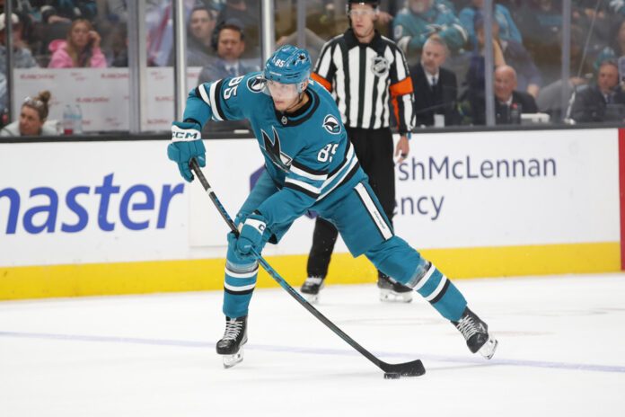 NHL: APR 01 Ducks at Sharks Shakir Mukhamadullin San Jose Sharks defenseman shoots the puck