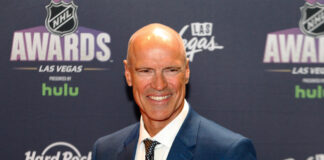 Mark Messier 9/11: Rangers Legend Reunites With FDNY Captain Mark Messier former New York Rangers captain at the NHL Awards