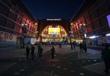 Oskar Back Injury: Stars Forward Out 4-6 Weeks, Broken Finger American Airlines Center exterior in Dallas as Stars fans arrive, the arena the team plans to leave for a new Plano building