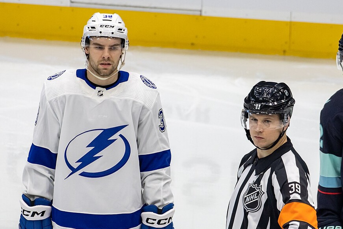 Brandon Hagel of the Tampa Bay Lightning during a stoppage against the Seattle Kraken