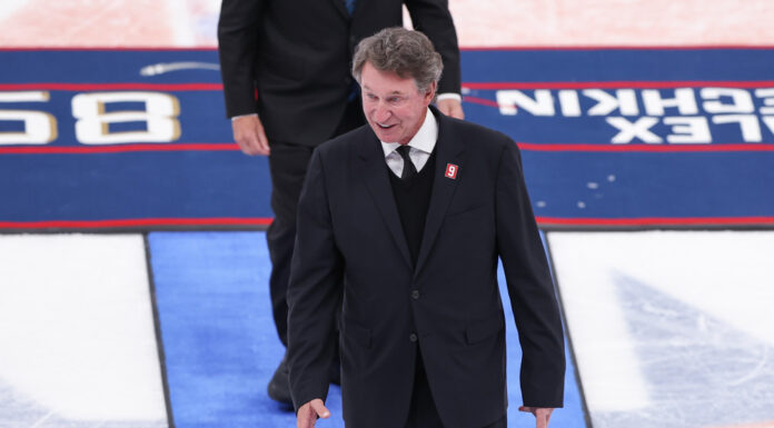 Gretzky on Ovechkin Retirement: Sid Has ‘Another Year in Him’ Wayne Gretzky walks off the ice after the ceremony for Alex Ovechkin breaking his NHL goals record