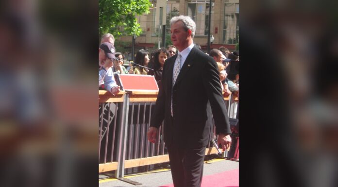 Darryl Sutter arrives at the 2006 NHL Awards during his time as Calgary Flames coach and general manager
