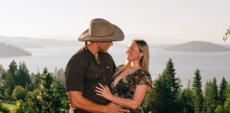 Emma Gretzky Engaged: Wayne’s Youngest Says Yes to Stone Eby Emma Gretzky and Stone Eby pose after their engagement, with Wayne Gretzky's youngest daughter showing her ring
