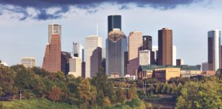 NHL Expansion: Houston Mayor Says ‘We’re Ready’ for a Team Downtown Houston skyline as the city pushes for an NHL expansion franchise