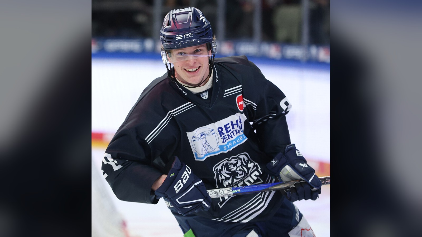 Josh Samanski Edmonton Oilers forward in Straubing Tigers jersey