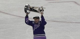 Coyne Schofield Contract: Frost Captain Isn’t Taking a Year Off Kendall Coyne Schofield hoists the Walter Cup in her Minnesota Frost jersey after re-signing a two-year contract