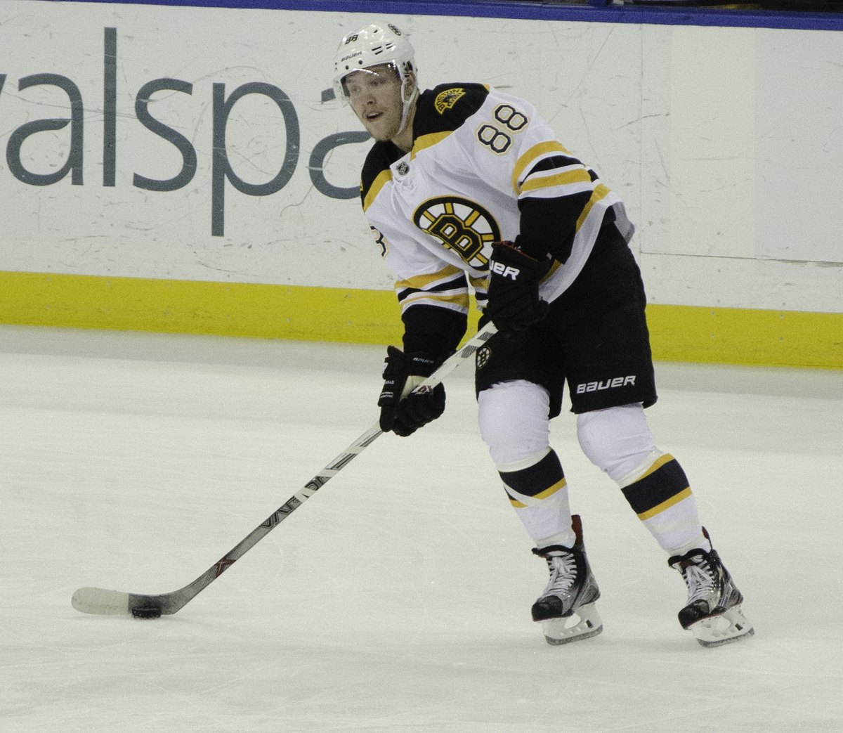 David Pastrnak carries the puck before a Bruins game at Tampa Bay in April 2015