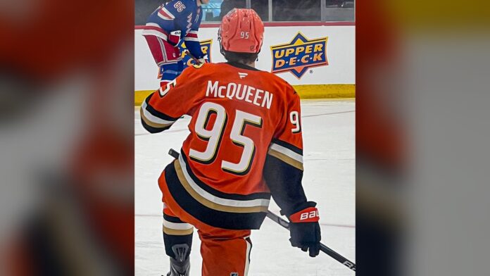 Roger McQueen Ducks jersey No. 95 Rookie Showcase Roger McQueen wears No. 95 on his Anaheim Ducks jersey at the NHLPA x Upper Deck Rookie Showcase in Chicago
