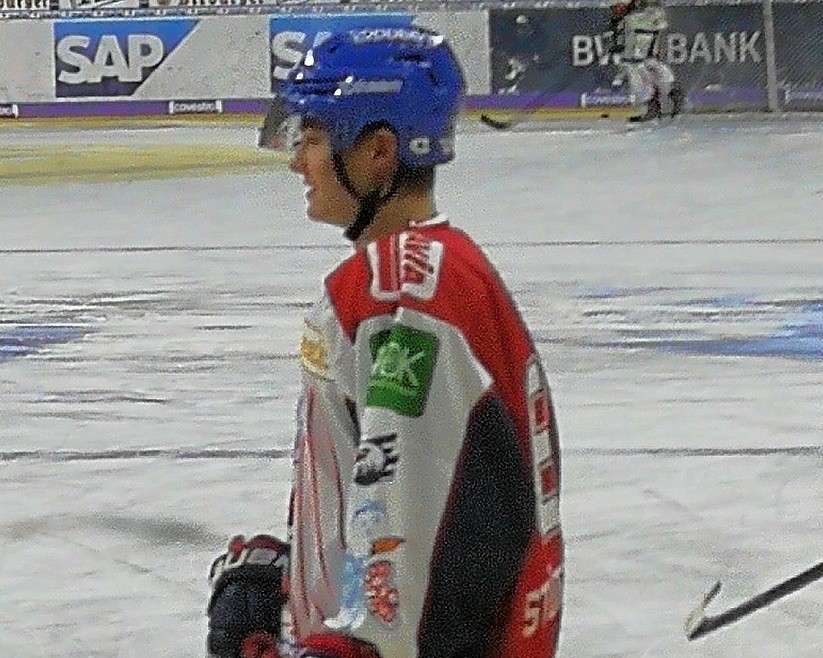 Tim Stutzle during his DEL season with Adler Mannheim in January 2020