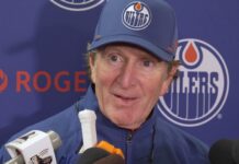 Babcock Responds to Messier’s Criticism of Oilers Hire Mike Babcock speaks to reporters about Mark Messier comments on his Oilers hiring