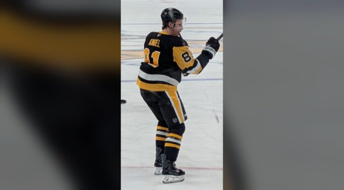 Ben Kindel Injury: Penguins Center Exits Preseason Opener Ben Kindel warming up before a Pittsburgh Penguins game against the Calgary Flames on January 10, 2026