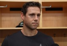 Casey DeSmith Extension: Stars Lock Up Oettinger’s Backup Dallas Stars goaltender Casey DeSmith speaks to reporters in the Stars locker room