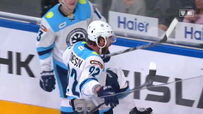 Evgeny Kuznetsov 100th KHL goal Sibir Evgeny Kuznetsov celebrates his 100th career KHL goal in his Sibir Novosibirsk debut