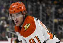 Leo Carlsson Offer Sheet: ‘Hard to Say No’ to Flyers Money Anaheim Ducks center Leo Carlsson (91) looks on during a game against the Pittsburgh Penguins at PPG Paints Arena