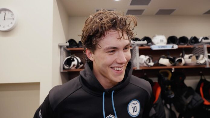 Maveric Lamoureux Utah Mammoth Utah Mammoth defenseman Maveric Lamoureux speaks to media in the Mammoth locker room