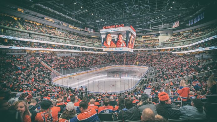 Oilers fans fill Rogers Place Edmonton Oilers fans fill Rogers Place, where superfan Mama Stanley says she will no longer cheer after the Alex Formenton signing