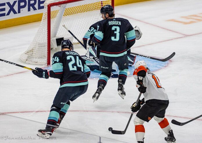 Travis Konecny shot through traffic vs Kraken 2023 Travis Konecny shoots through traffic in front of the Seattle Kraken net