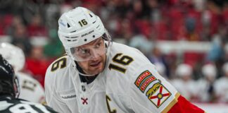 Barkov Injury Update: Panthers Captain Out 6-8 Weeks, No Surgery Florida Panthers captain Aleksander Barkov waits for a faceoff against the Carolina Hurricanes