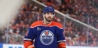 Walman Scratch: Babcock Sits Oilers Defenseman vs. Flames Edmonton Oilers defenseman Jake Walman on the ice at Rogers Place